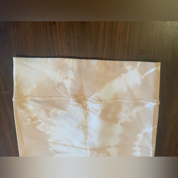American Eagle Offline Seamless Tie Dye Leggings - Size Medium - Picture 4 of 5